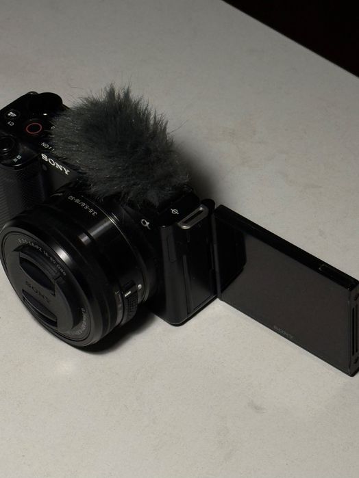 Камера Sony zv-e10
