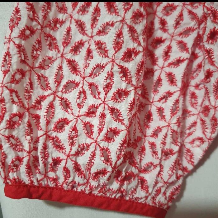 Rochie s Oliver brodata