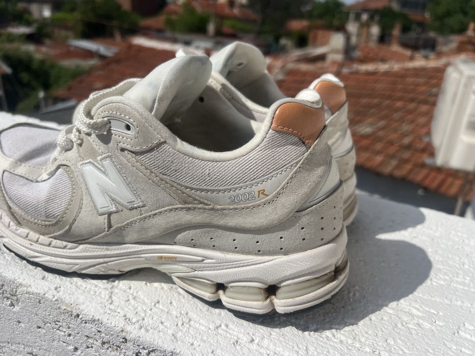 New Balance 2002R 44