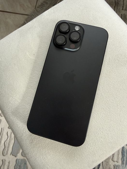 Iphone 16 pro max black