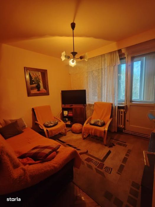 4 camere spatioase, 85 mp, 2 bai – mobilat, zona Spitalul Sf. Ioan