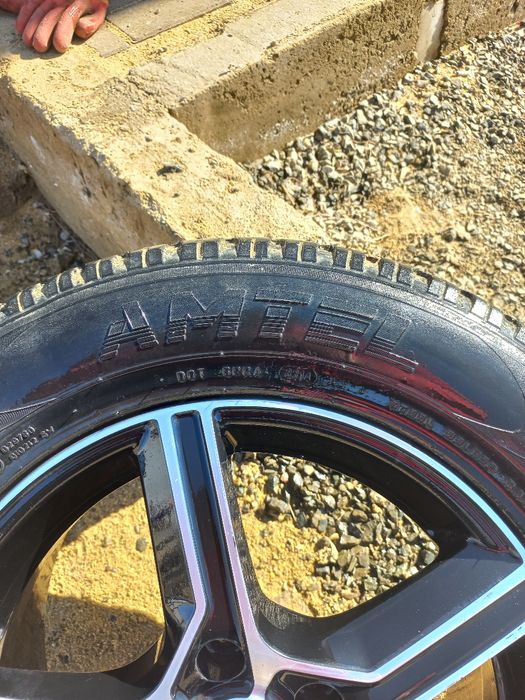 Продам комплект колёс на 16