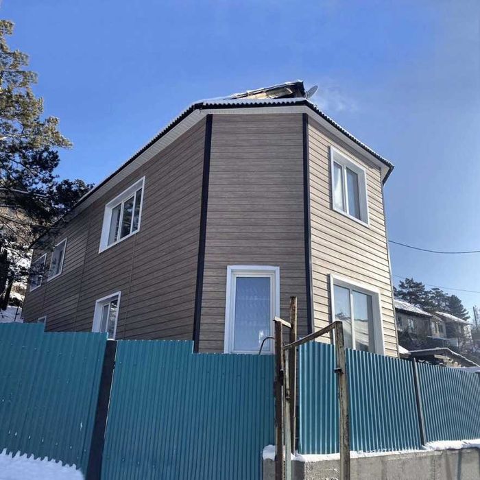 Виниловый сайдинг Docke Серия LUX под дерево