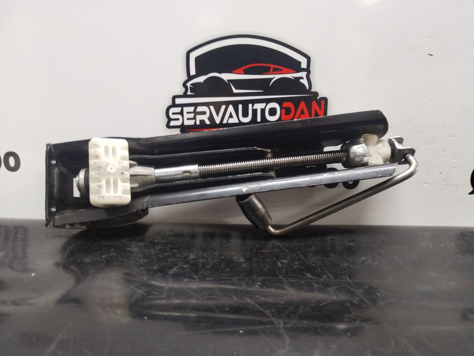 cric mercedes-benz e-class (2009->) [w212] 2.2 motorina 2012