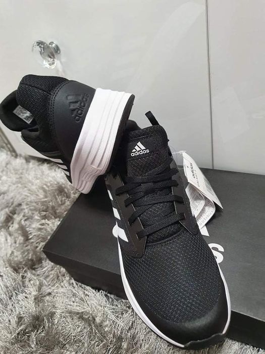 Adidasi Adidas originali pentru copii