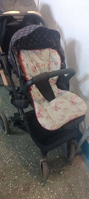 Детская коляска в нормальном состоянии б/у