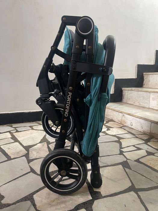 Детска количка. За пътуване и разходки