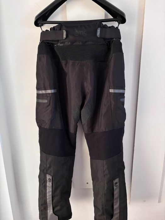 Vând costum moto dama de textil in stare perfectă