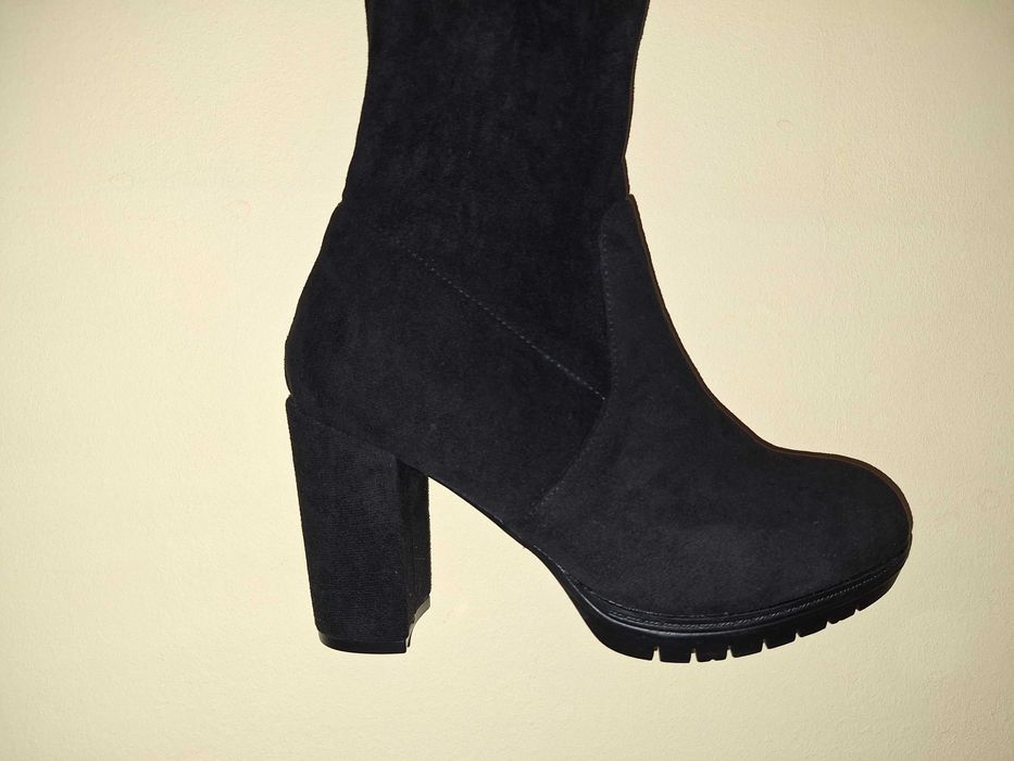 Продавам дамски елегантни обувки