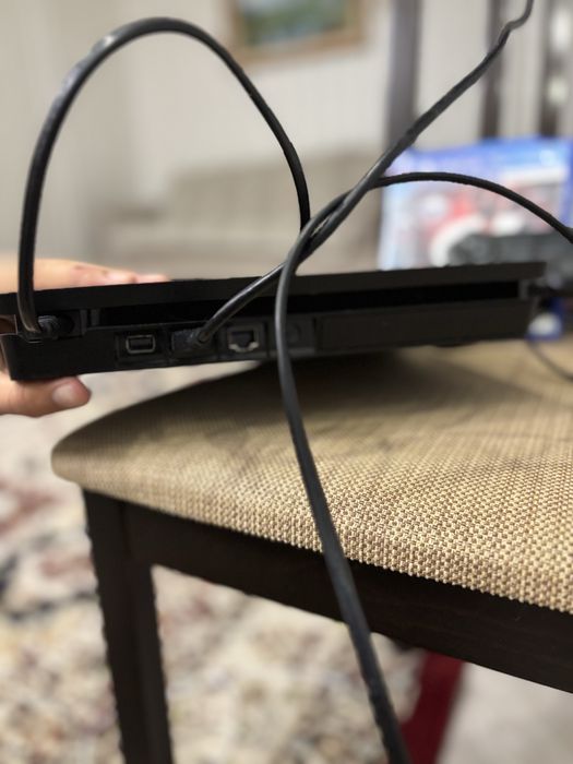 Plastation4 slim 512гб