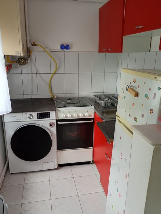 Închiriez apartament cu 2 camere,Satu Mare