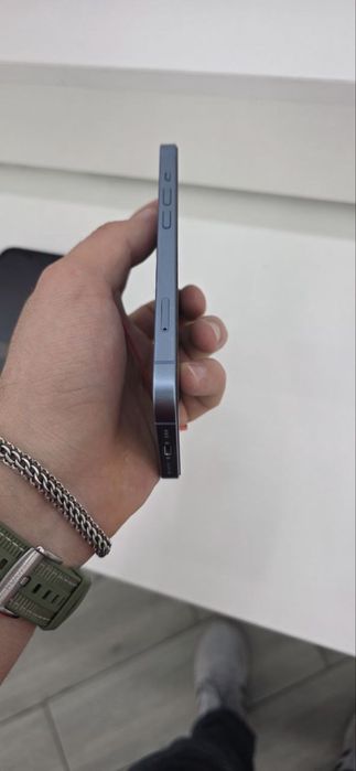 Продам iphone 14 в идеальном состоянии