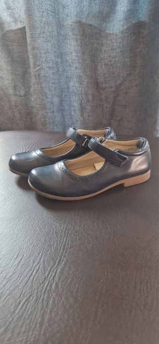 Туфли  школьные на девочку