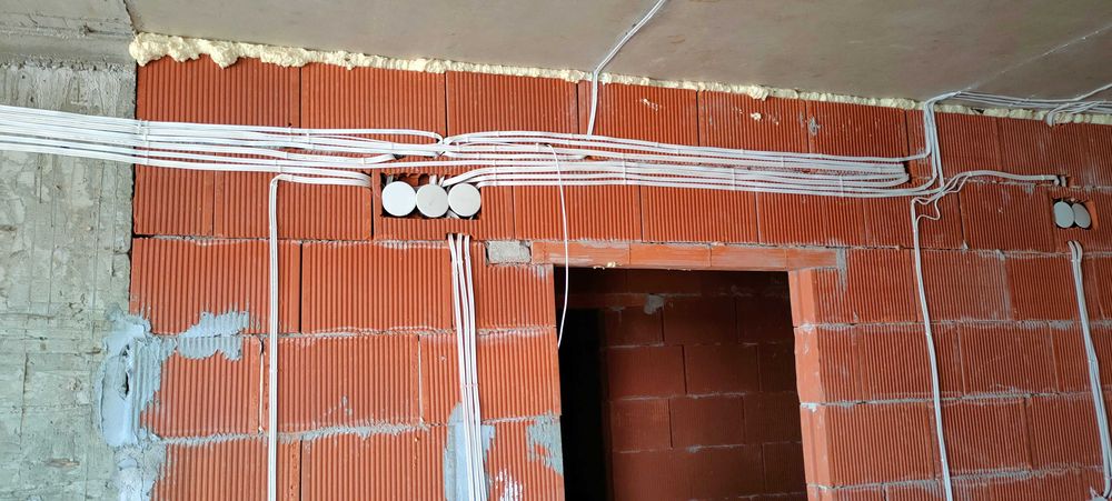 Електротехник,Електроуслуги.Гаранция за Качество и Професионализъм