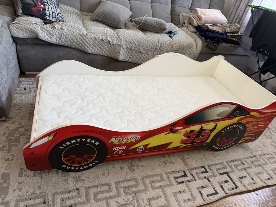 Продам детскую кроватку