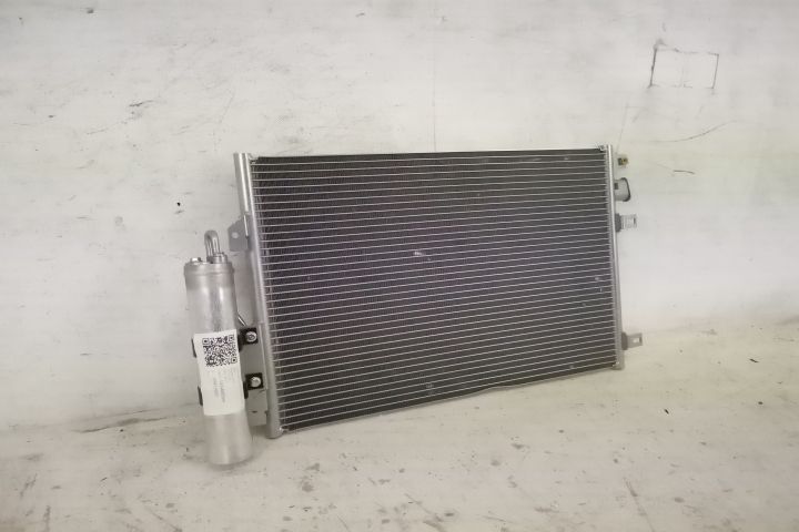 Радиатор за климатик Оригинален В добро състояние Рено Клио 2 [2-о обн