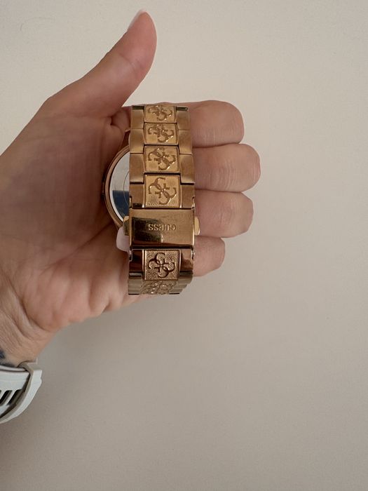 Дамски часовник Guess