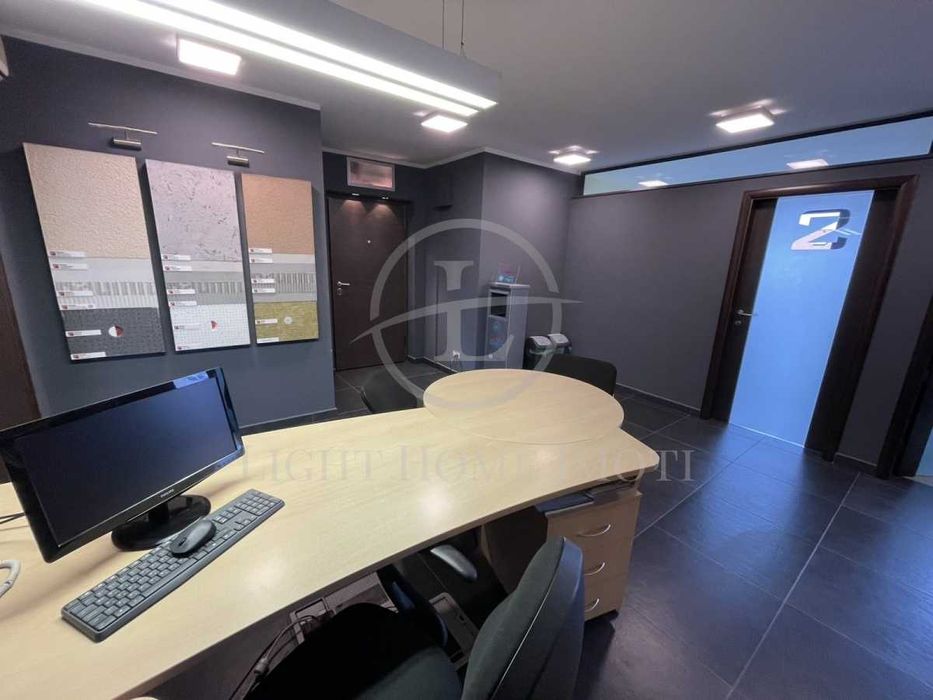 Продава се Офис в Пловдив, Център - 101 кв.м за 2327 €/кв.м - Снимка #7