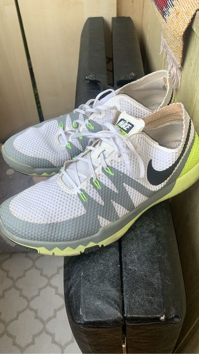 Кроссовки Nike