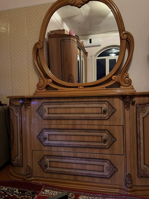 Мебел сотилади тезда б/у холати яхши