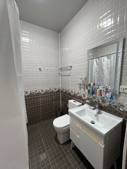 Сергели кумарик хайтек ховли срочно сотилади