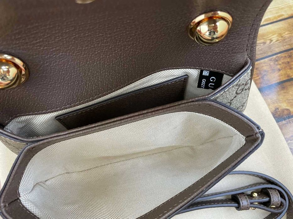 Оригинална Малка Чанта Гучи Blondie Златно Gucci GG Supreme Canvas