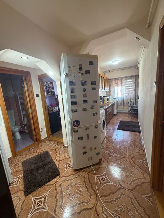 Vand apartament zona micro 5