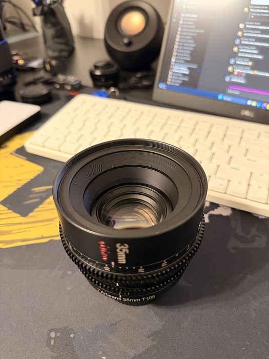 Obiectiv cinematic 7Artisans Vision 35mm T1.05 Fujifilm
