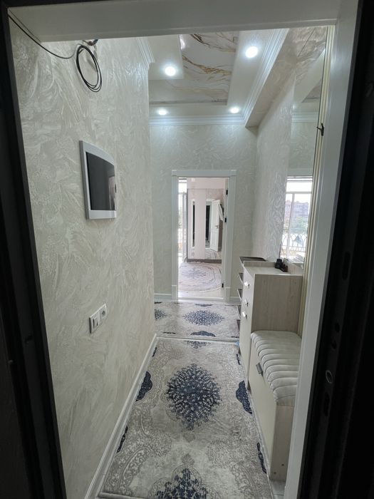 Продается 2 ком квартира в Юнусабаде