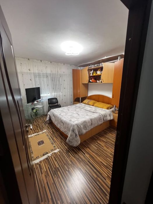 Apartament 3 camere de vânzare – 67 mp – bloc 1995 – Onești, zona Kaufland / Liceul Cantemir