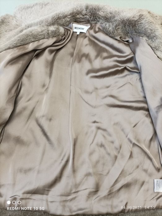 Дамско пухкаво палто