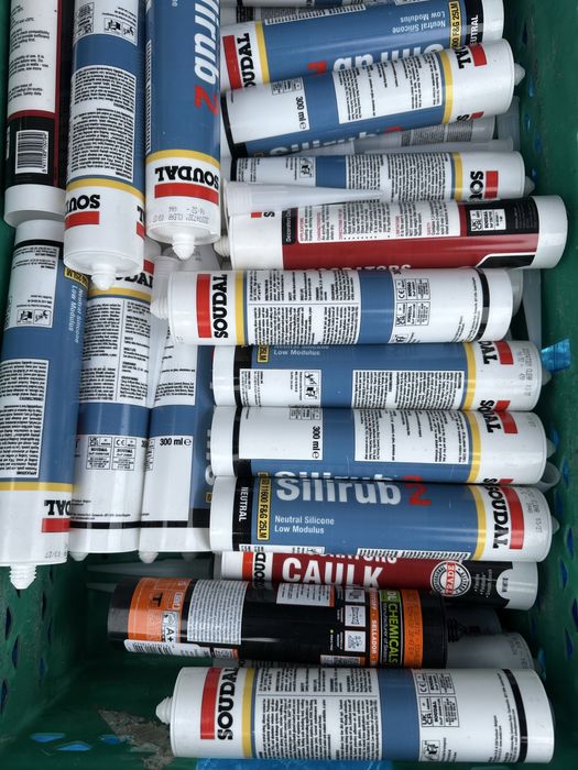 Vand Silicon, toate tipurile, toate culorile, pret decent.