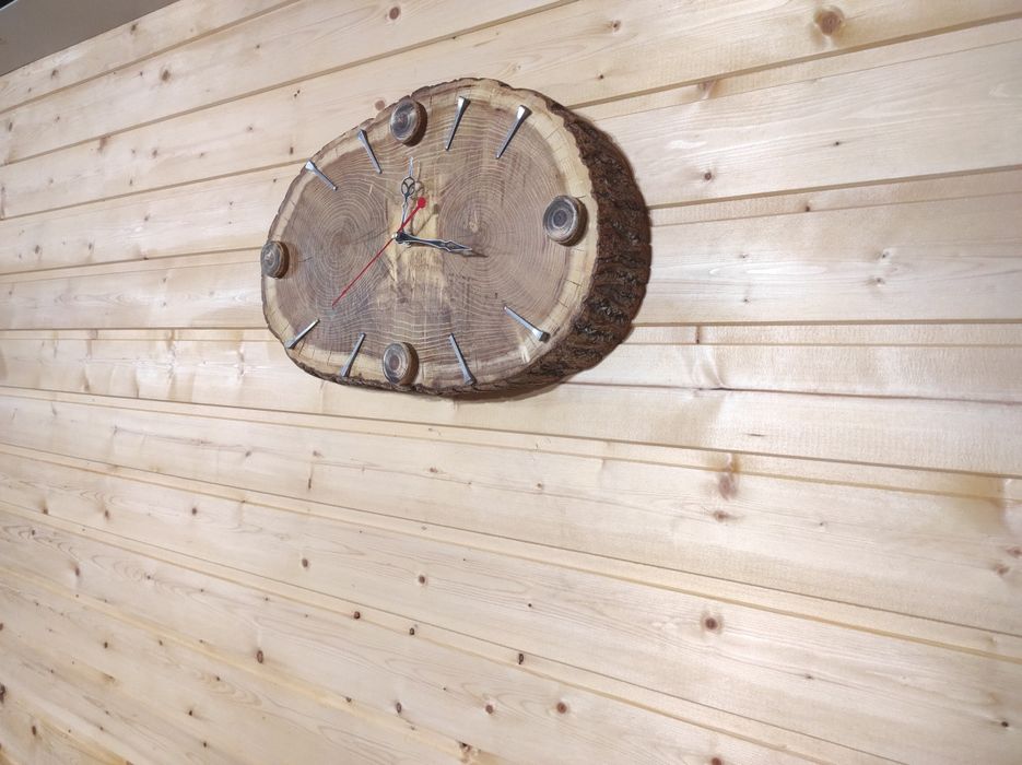 Дървен часовник. Стен часовник от дърво.