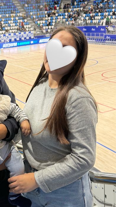 продам женские кофты базовые