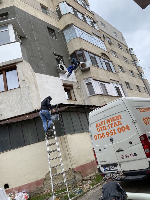 Izolații exterioare 150 RON/MP cu Alpinisti utilitari factura inclusa