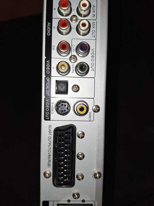 Vând DVD player SEITECH