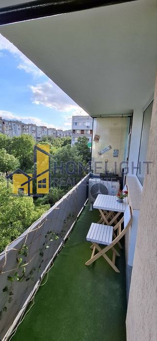 Двустаен апартамент в кв. Младост 1