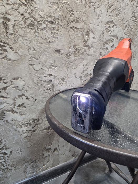 HILTI  NURON.SR 6-22 реципрочен трион

HILTI NURON