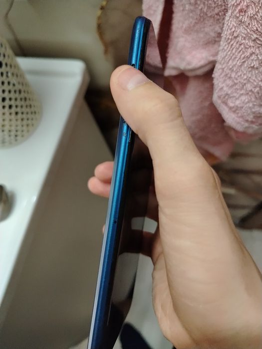 Телефон Hot 10 Play