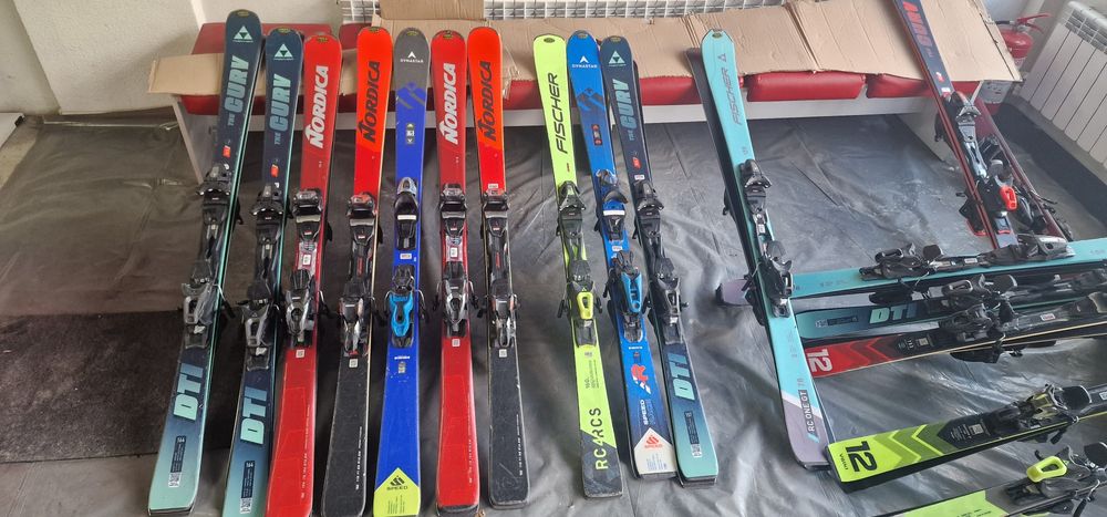 Skiuri, clapari, snowboar