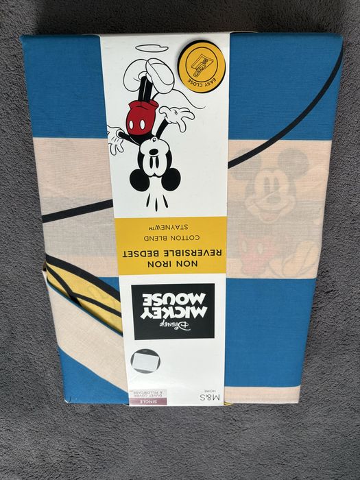 Чисто нов комлект горен чаршаф с калъфка единичен