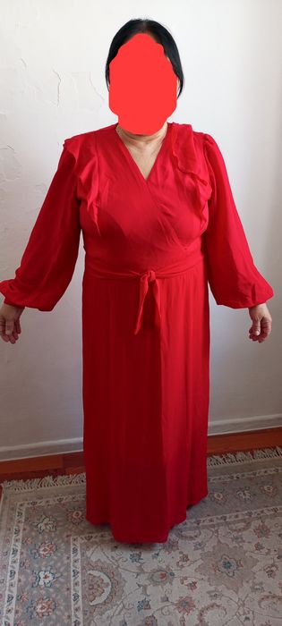 Платья  10000 тг