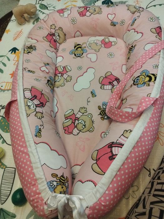 Продавам бебешко гнездо