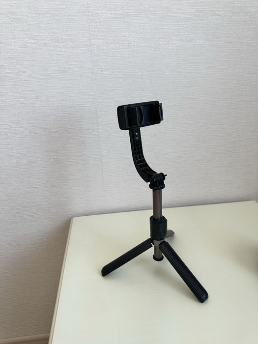 Продам штатив для блогеров