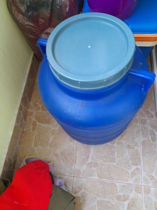 Butoi plastic 60 litri