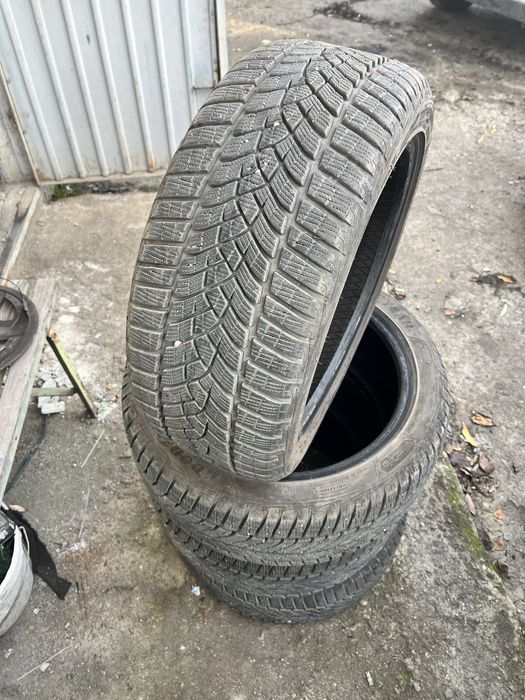 Зимни гуми Goodyear ultra grip 225/45/17