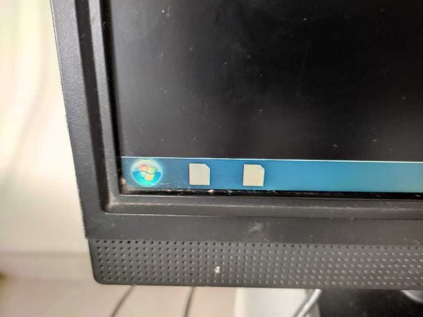 Продавам компютърна конфигурация INTEL PENTIUM