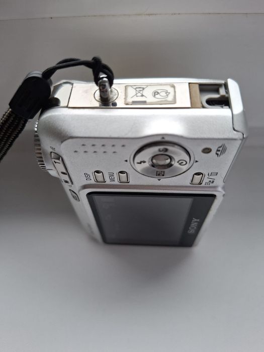 Aparat foto compact Sony DSC S 700