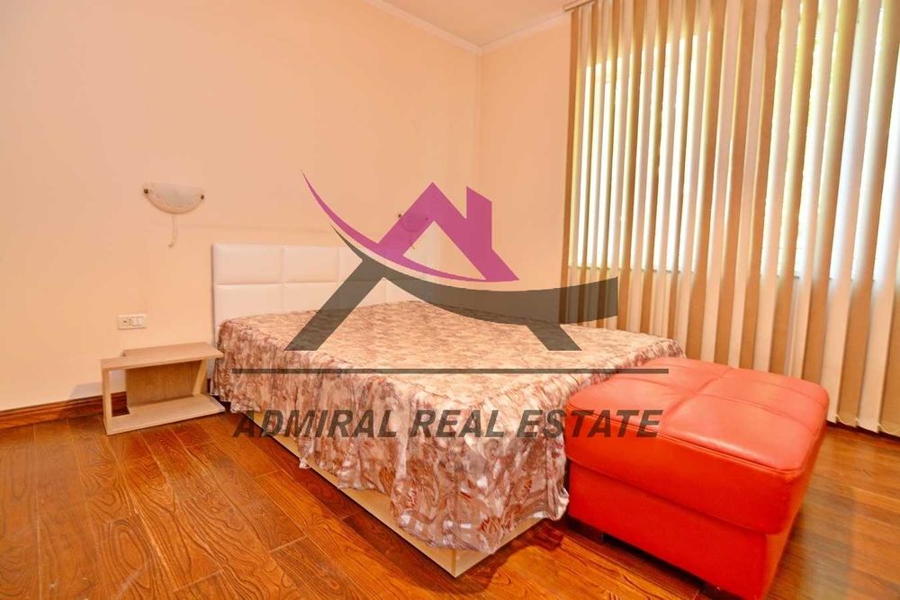Продава се Тристаен апартамент в Варна, Гръцка махала - 120 кв.м за 1530 €/кв.м - Снимка #3