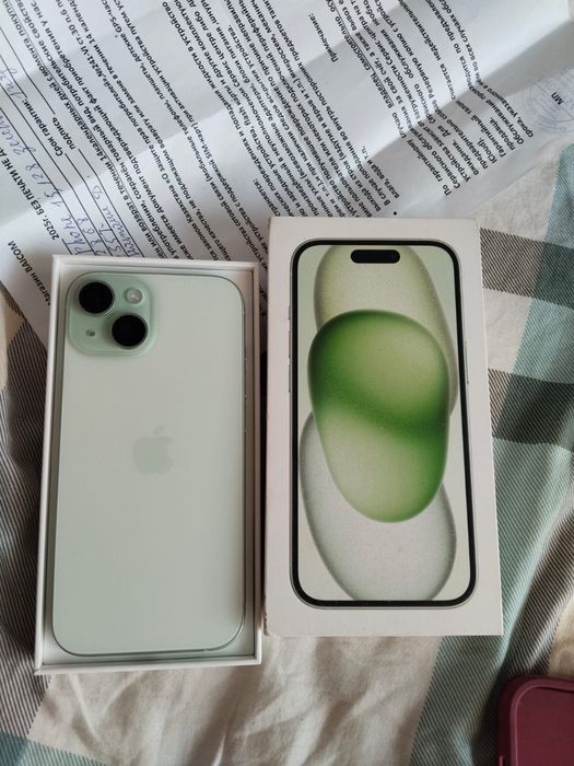 Продам  айфон 15